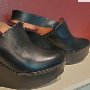 Robert Clergerie French Slingback